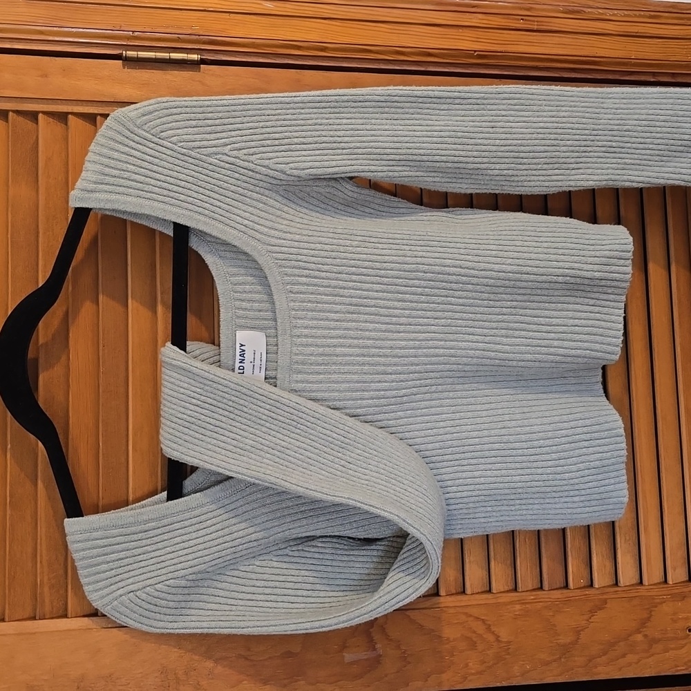 Old Navy cropped sweater